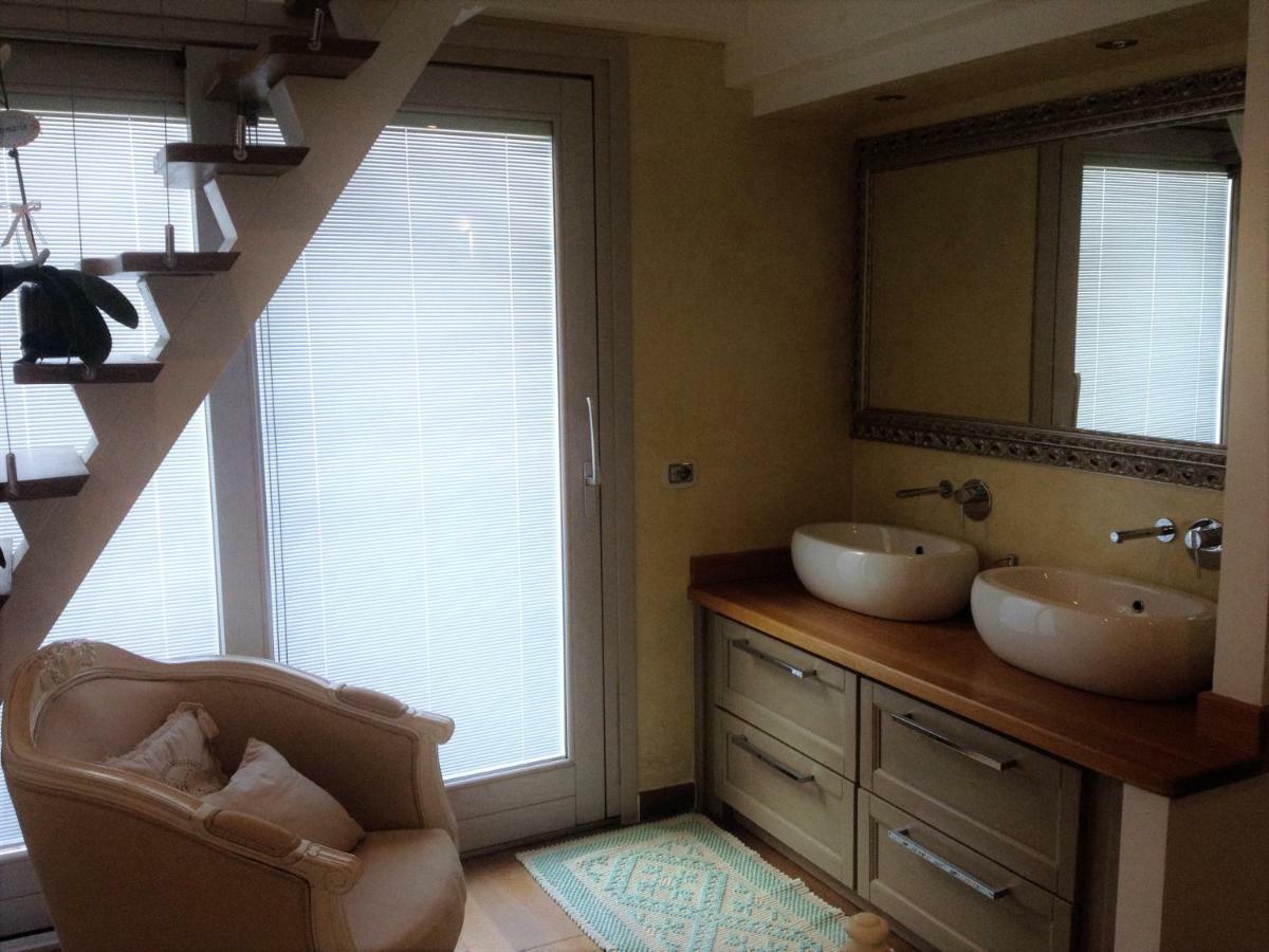 Anno Domini Bed & Breakfast ออลเบีย ภายนอก รูปภาพ