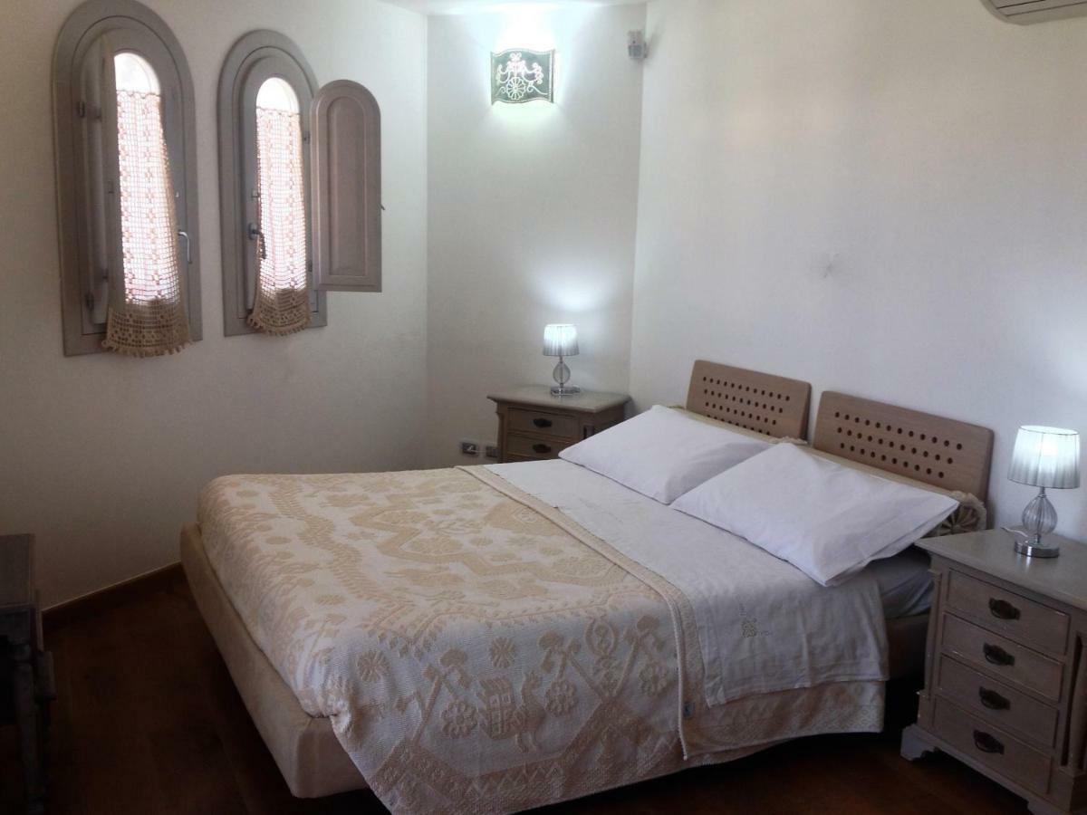 Anno Domini Bed & Breakfast ออลเบีย ภายนอก รูปภาพ